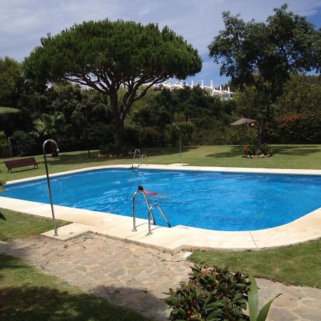Beautiful Holiday Apartment 2 Bedroom Beach And Pool Malaga Marbella Calahonda Royale Mijas Costa Spain Esterno foto