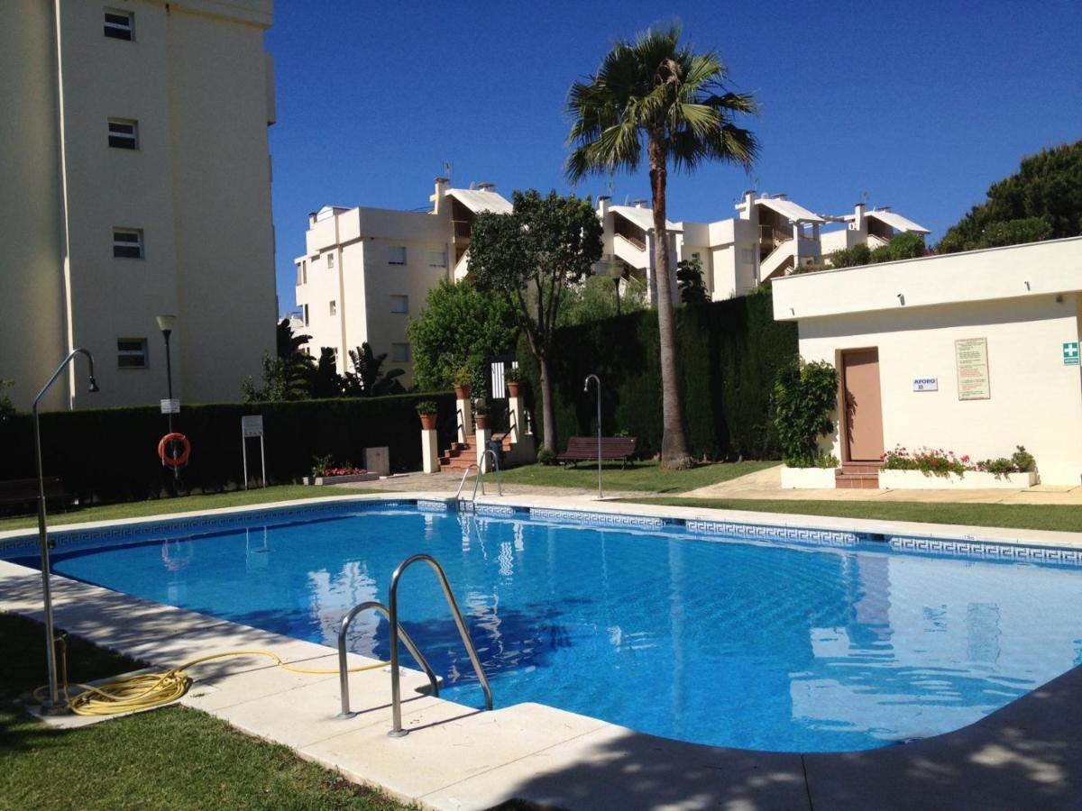 Beautiful Holiday Apartment 2 Bedroom Beach And Pool Malaga Marbella Calahonda Royale Mijas Costa Spain Esterno foto