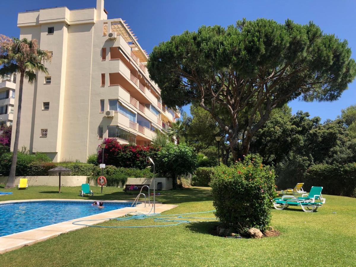 Beautiful Holiday Apartment 2 Bedroom Beach And Pool Malaga Marbella Calahonda Royale Mijas Costa Spain Esterno foto